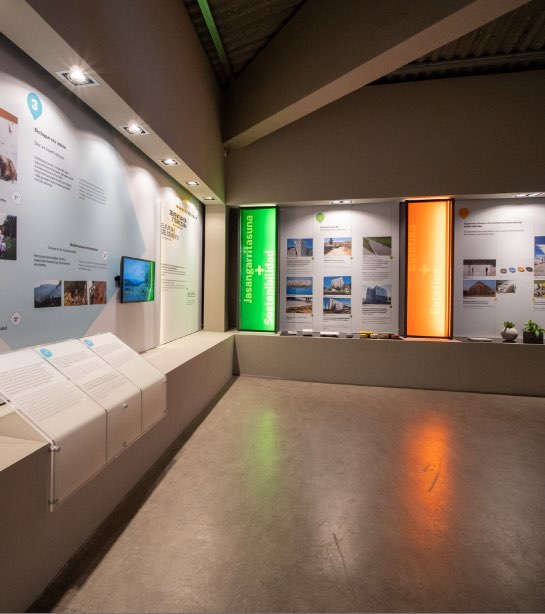 Imagen general de la exposición permanente del museo cemento rezola